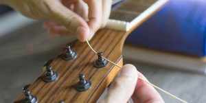 Coated Guitar Strings vs Uncoated